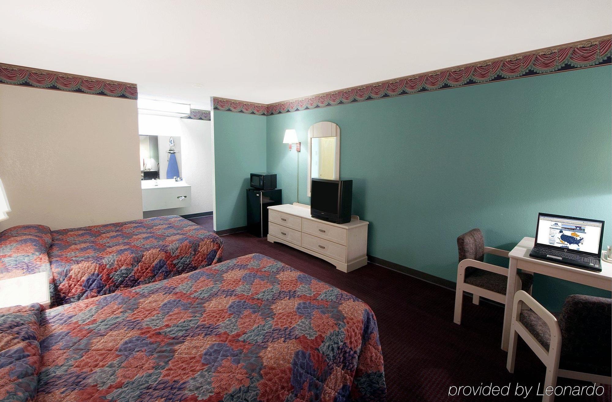 Americas Best Value Inn Wildersville Pokoj fotografie