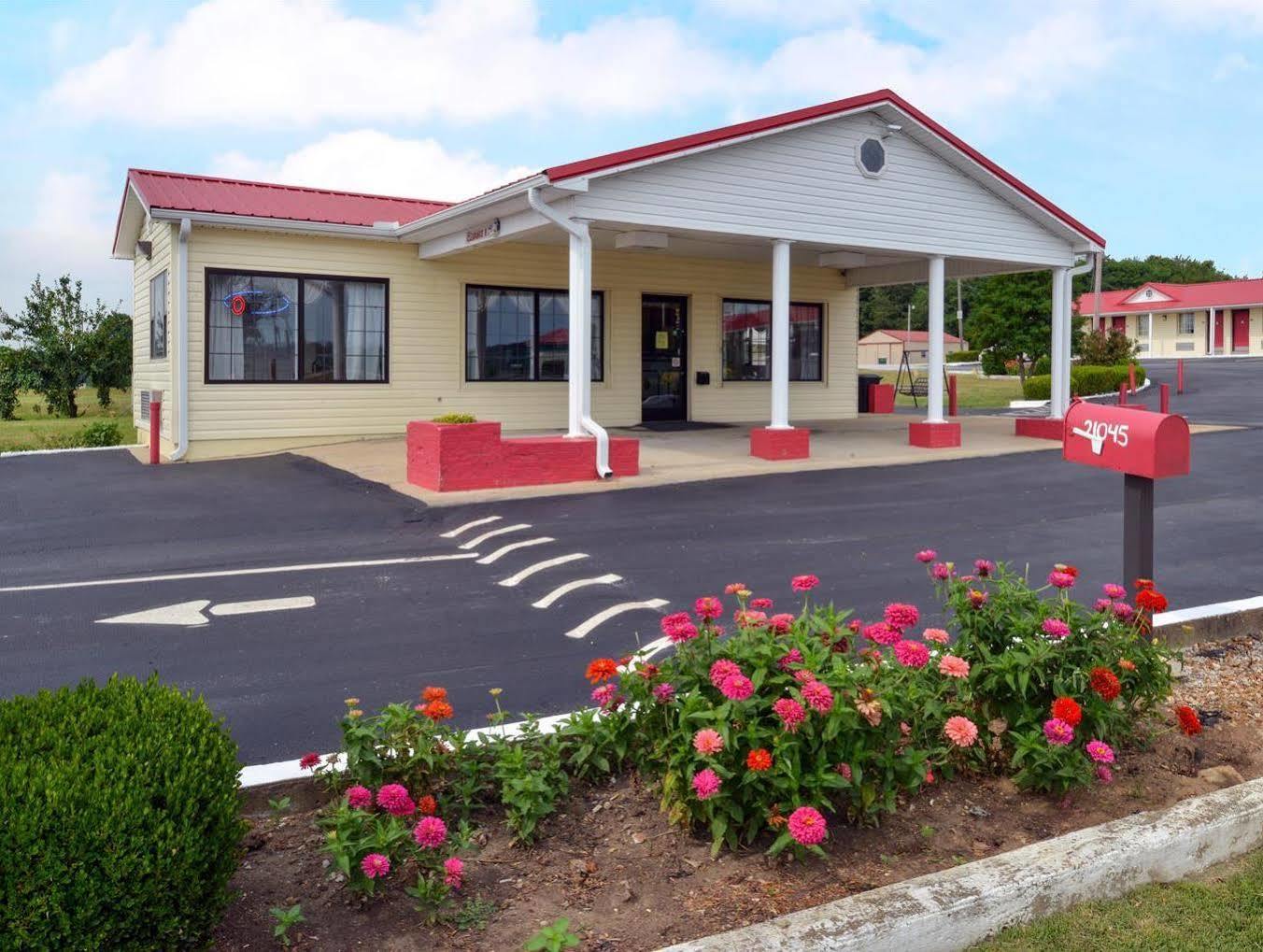 Americas Best Value Inn Wildersville Exteriér fotografie