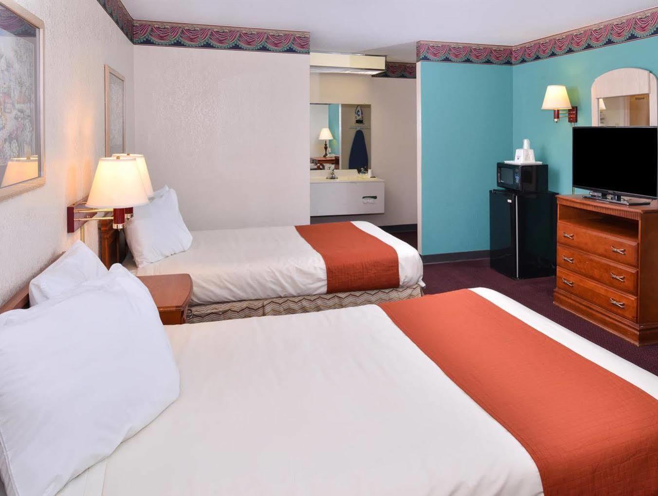 Americas Best Value Inn Wildersville Exteriér fotografie