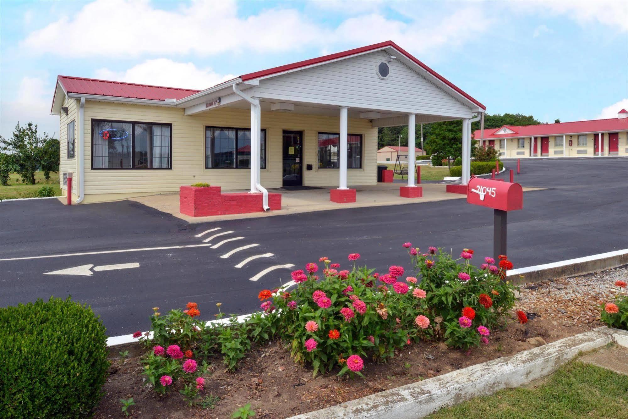 Americas Best Value Inn Wildersville Exteriér fotografie