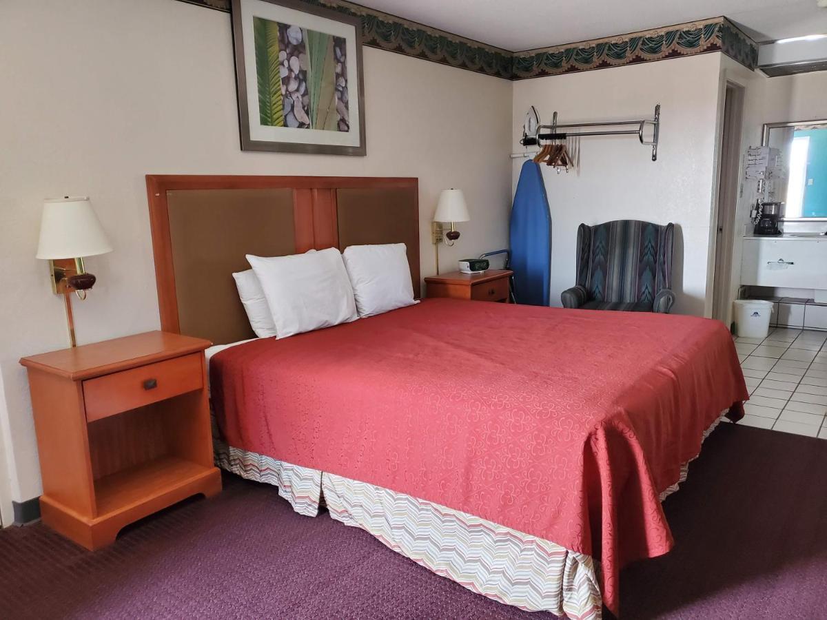Americas Best Value Inn Wildersville Exteriér fotografie