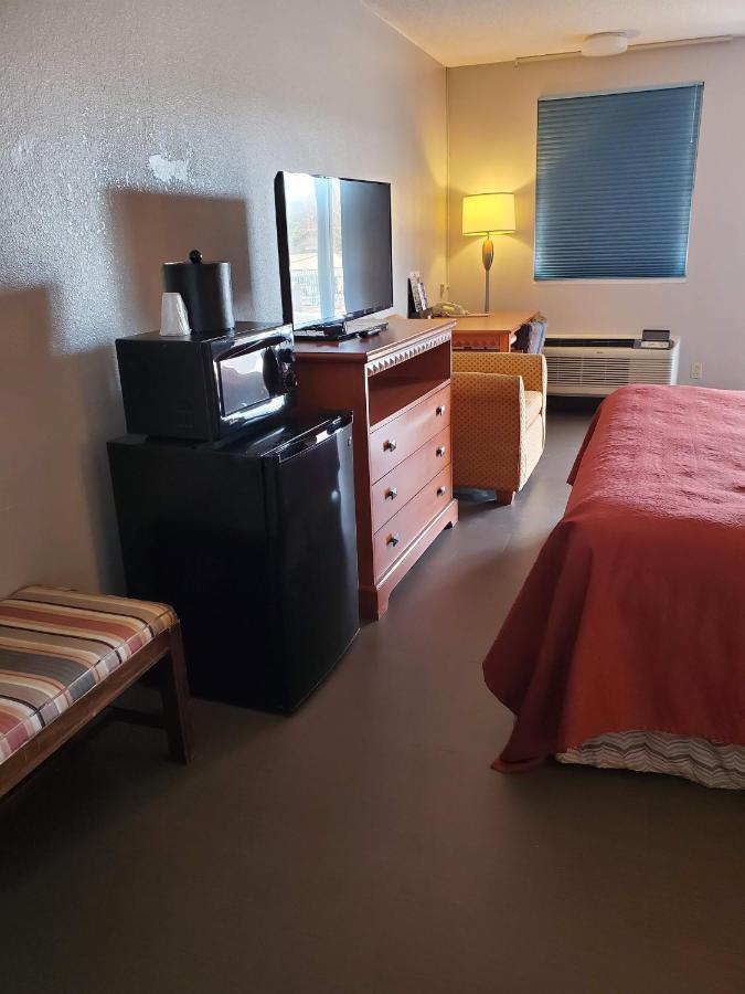 Americas Best Value Inn Wildersville Exteriér fotografie